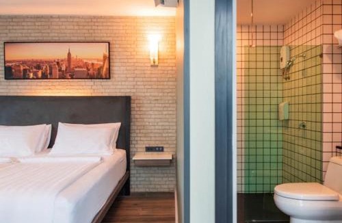 Chachoengsao Hotel | บีบี กลาสเฮ้าส์ ฉะเชิงเทรา2 BB Glass House Chachoengsao Hotel
