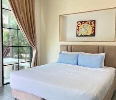 Racha Thewa House | บ้านต้นลมสุวรรณภูมิ Baantonlom suvarnabhumi