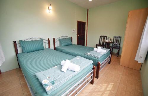 Ratchaburi House | บ้านห้วยลูกนกฟาร์มสเตย์ Banhuailuknok Farmstay