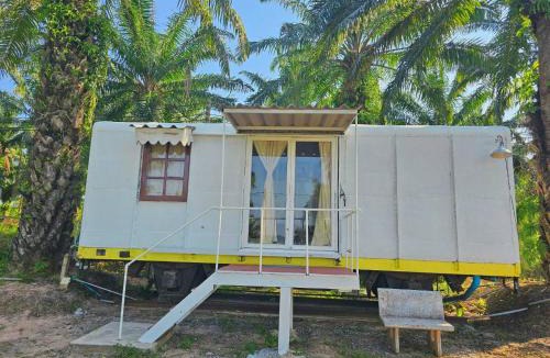 Pak Khlong Resort | ภูผาหน้าเล PhuPha-NaLay Cafe'n Camping