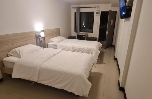 Ban Phaeo Hostel | ห้องพักรายวัน168