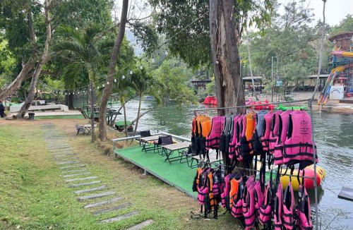 Kaeng Krachan House | เคียงดาวโฮมสเตย์ โซนริมน้ำ