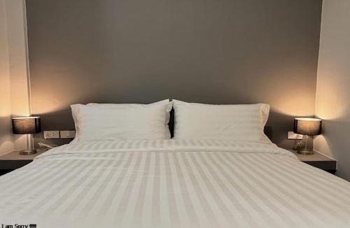 Lang Suan Hotel | โรงแรมหลังสวนเพลส Langsuan place Hotel