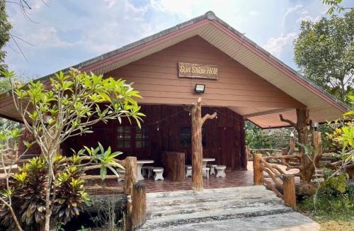 Suan Phueng House | ไร่ภูตะวัน
