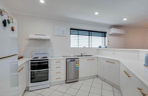 Bargara Apartment | 1/20 Bauer Street Bargara