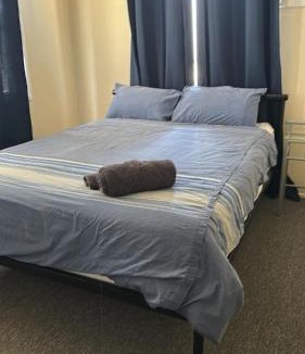 Moranbah Apartment | 1 4 Miller Quiet, Charming 3BR