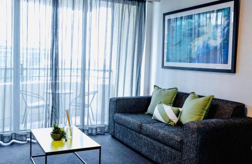 Parramatta Hotel | 1 Bedroom Apartment In the heart of Parramatta CBD