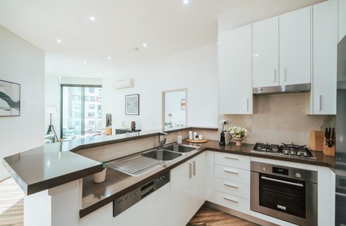 Ultimo Apartment | 1 Bedroom Apartment Ultimo with Pool and Gym Access