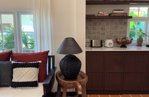Lat Krabang House | 10 mins from airport/3-BR house 6 people Group stay