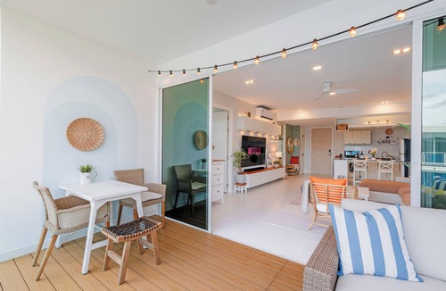 Khao Takiab Condo | 104m², 8 Pools, Waterpark, Terrace, 75" TV, 5-Min Walk to Beach & Cicada