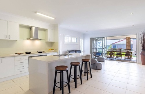 Anna Bay House | 13 Morna Point Rd - pet friendly , boat parking house on one level