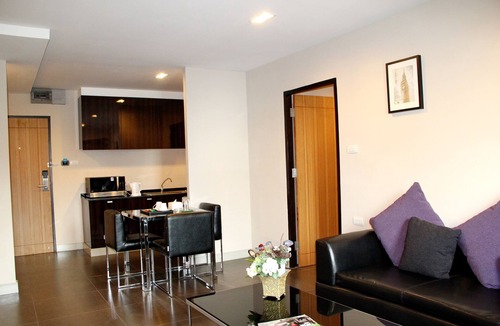 Phra Pradaeng Hotel | 14 Residence