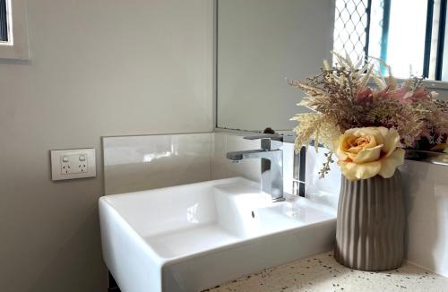 Coopers Plains House | 14C Breeze Ensuite Room in Coopers Plains