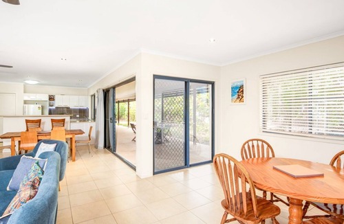 Rainbow Beach House | 18 Naiad Court - Rainbow Shores. All on one level. Easy walk to beach