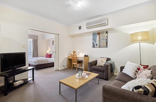 Northbridge Apartment | 1BRD 1BTH 1PRK - Northbridge Apartment