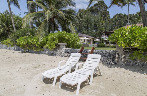 Na Mueang Villa | 1BRM Beachfront Villa with pool & garden