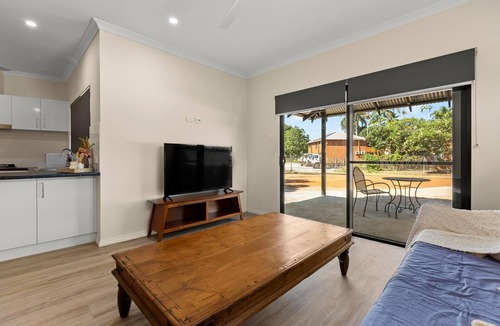 Cable Beach Cottage | 2 Bed 2 Bath Central Broome Getaway