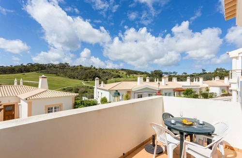 Budens House | 2-bedroom townhouse with golf views