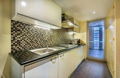 Embassy District Condo | 2 BR/Lumpini/PR/Monthly