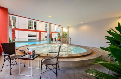 Embassy District Condo | 2 BR/Lumpini/PR/Monthly