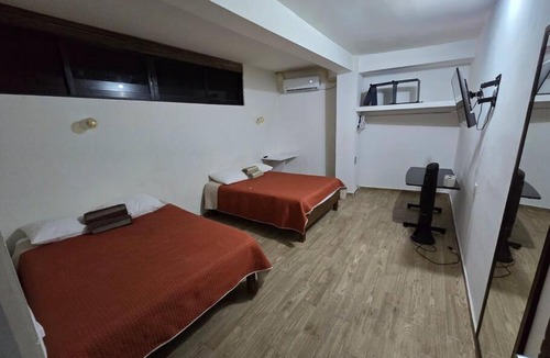 Zona Centro Apartment | 2 Recamaras con clima y cocina centrico, wifi, tv smart 222C