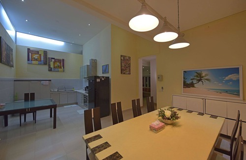 Bophut Villa | 3 Bed Beachside Villa with Private Pool in Walled Garden 25 Mtres from Beach