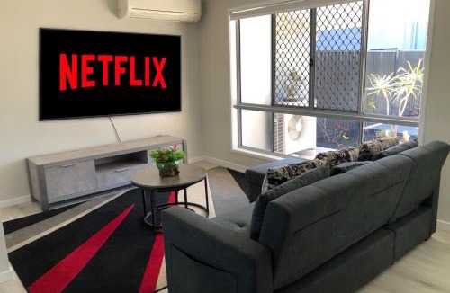 Virginia House | 3 Bedroom Fully Renovated Home away from Home