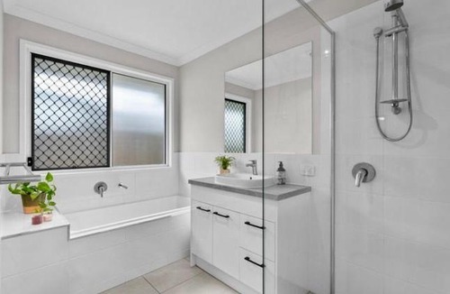 Caboolture South House | 3 Bedroom Home - Caboolture South