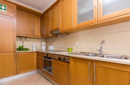 Manta Rota Ski Chalet | 3 bedroom villa with communal pool and WIFI by AlgarveManta (22V3)