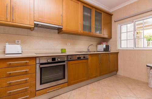 Manta Rota Ski Chalet | 3 bedroom villa with communal pool and WIFI by AlgarveManta (22V3)