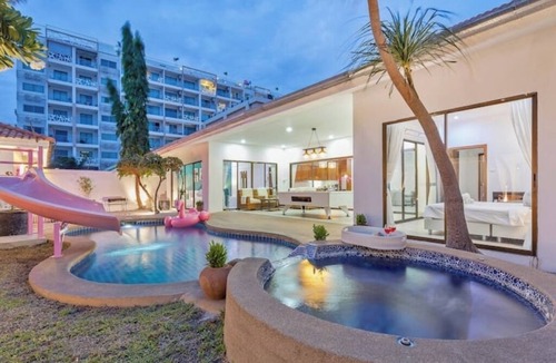 Pratumnak Hill Villa | 3 beds Pratamnak Near Walking Street