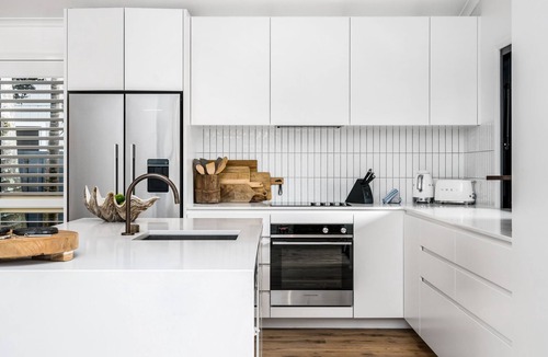 Belongil House | 3 Salty Sisters - Are you looking for the perfect Byron Bay beach getaway?
