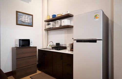 Chakkrawat House | 3BR 1SFB Home In Chinatown 5 Min MRT - Nivas Wanit