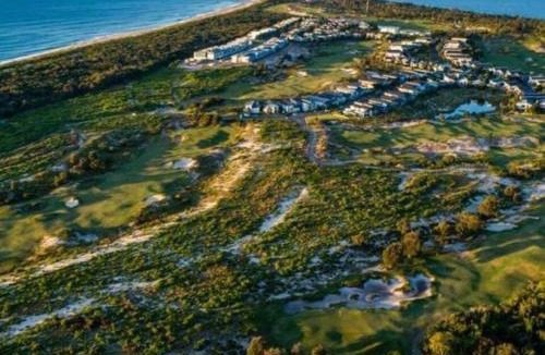 Magenta Shores House | 3BR Golfside Villa | Pools, Tennis & Relaxation