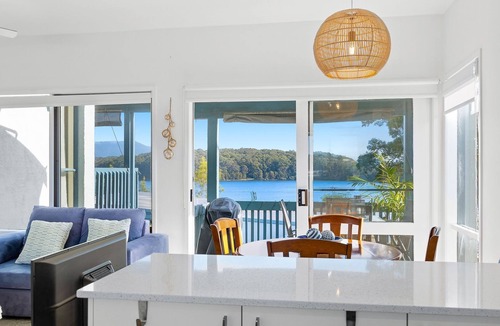 Narooma Villa | 4-53 Forsters Bay Road, Narooma - Blue Water Villas