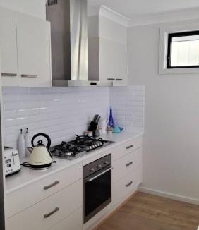 Teralba Bed & Breakfast | 5 mins to Lake Macquarie, 30 to Hunter Wineries
