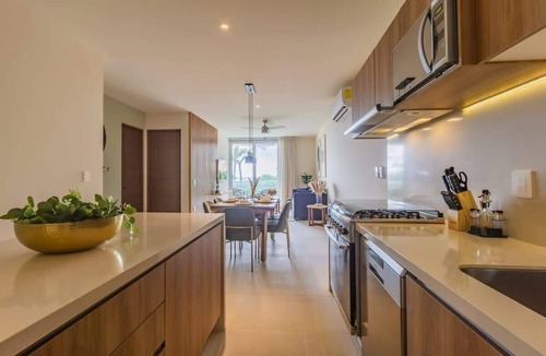 Akumal Condo | 5 Rooftop Pools & Beach Club with Ocean Access