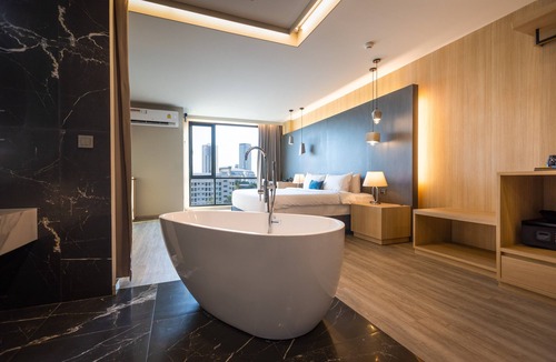 Bang Na Hotel | 56 Hotel Sukhumvit