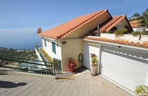 Arco da Calheta House | 60 sqm apartment with 2 bedrooms and fantastic sea views