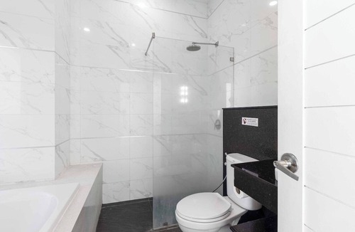 Patong Apartment | 60sqm Pool Access Suite in Patong w/Views C81