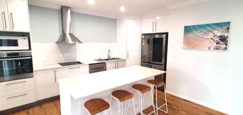 Rainbow Beach House | 72 Bombala Crescent - Rainbow Beach