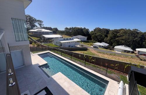 Red Head House | 76 Red Head Road