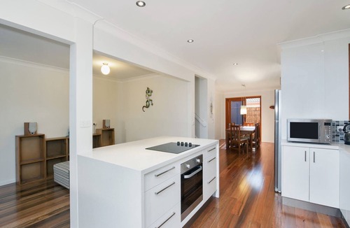 Shoal Bay House | A beautiful beach home in Shoal Bay!