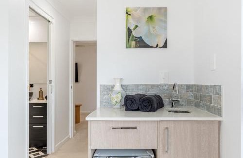 Toogoom House | Absolute Beachfront Retreat - Private Beach