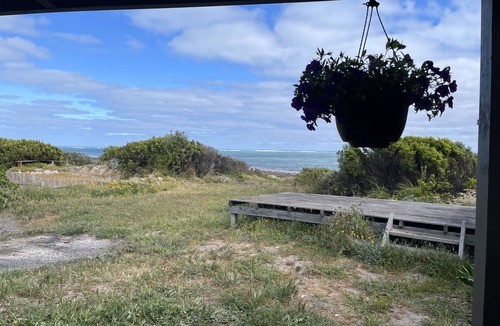 Nene Valley House | ABSOLUTE BEACHFRONT SHACK IN NENE VALLEY - steps to the beach