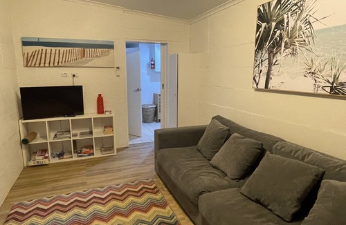 Nene Valley House | ABSOLUTE BEACHFRONT SHACK IN NENE VALLEY - steps to the beach