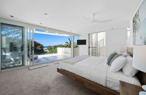 Marcoola House | Absolute Beachfront Marcoola - Private Pool - Private Spa Bath - Games