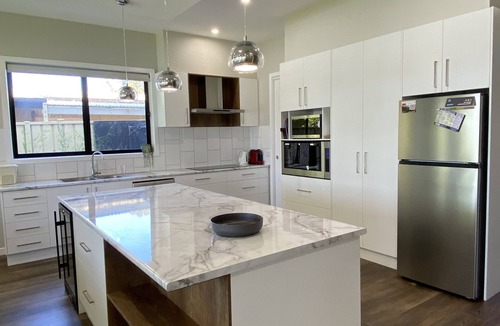 Bundalong House | Absolute Waterfront Bundalong Modern stylish home right on the water