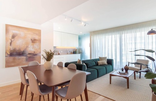Canidelo Apartment | Afurada Riverfront 2BR by LovelyStay