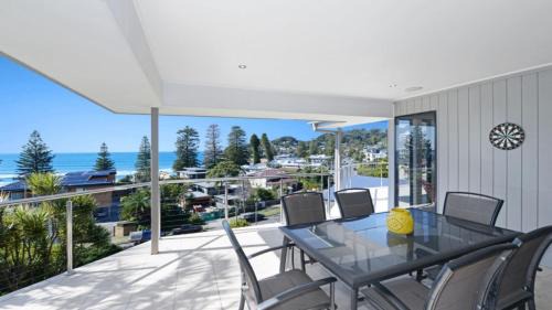 Avoca Beach House | Agave Cove - Great Spot In The Heart Of Avoca!